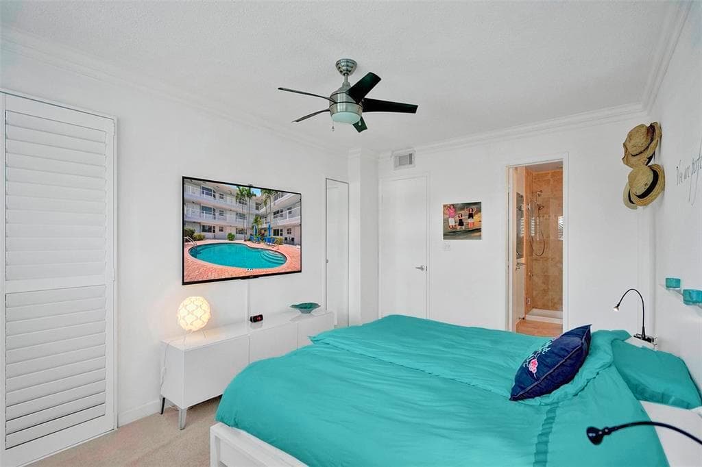 535 Hendricks Isle 209 photo 20