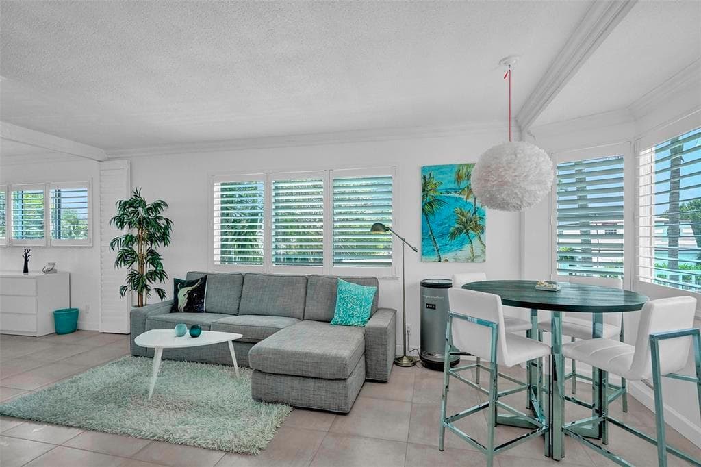 535 Hendricks Isle 209 photo 9