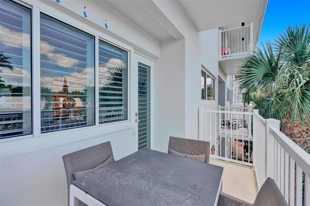 535 Hendricks Isle 209 photo 24