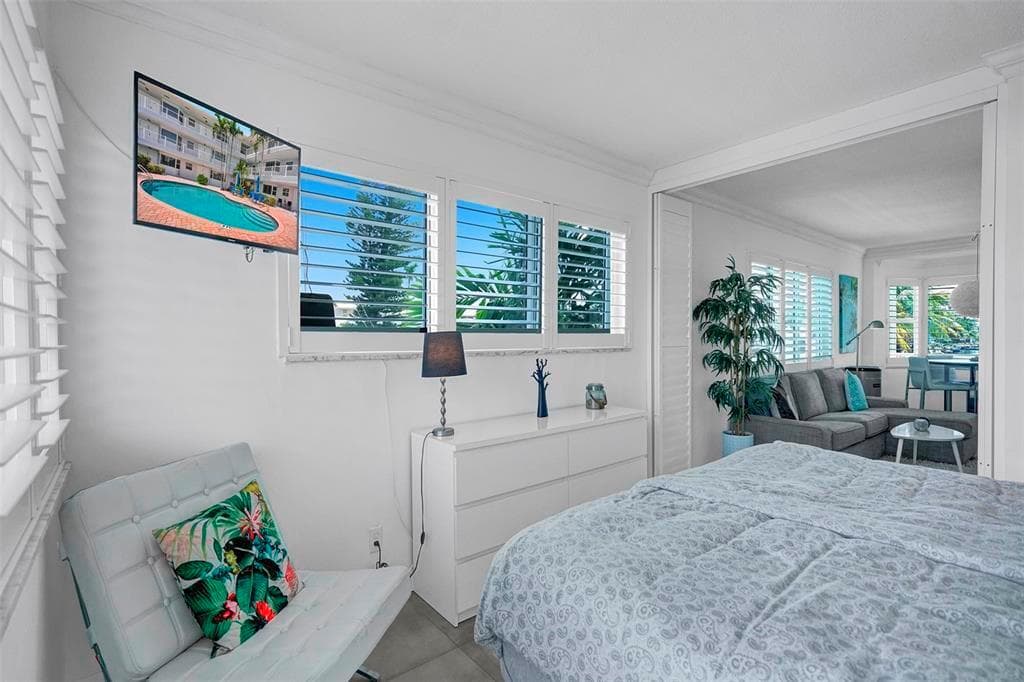 535 Hendricks Isle 209 photo 11