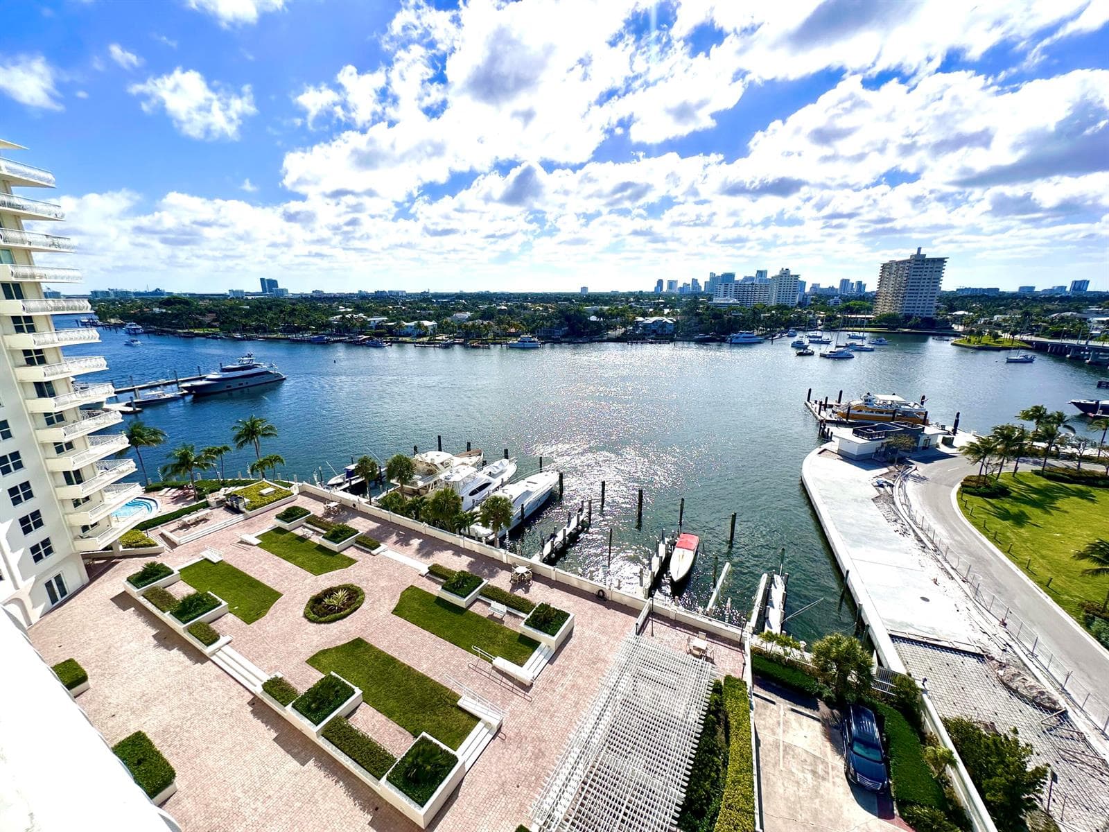 1 Las Olas Circle 1009 photo 18