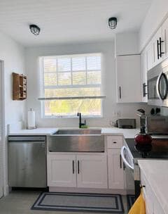 606 Mainsail Circle photo 8