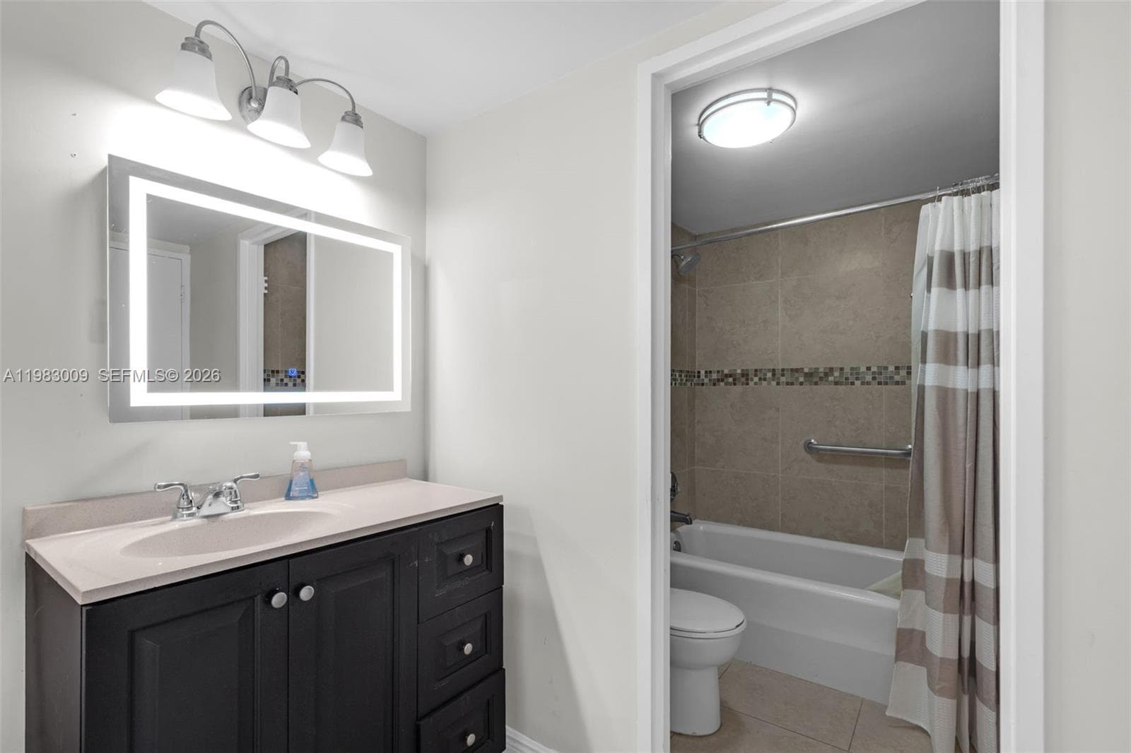 500 Three Islands Blvd 226 photo 22