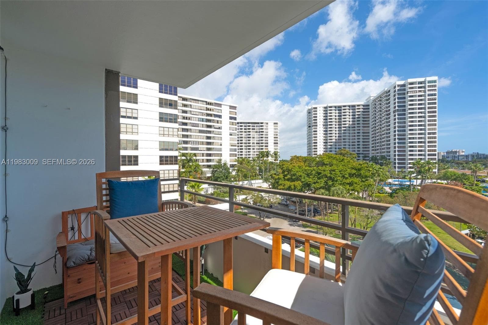 500 Three Islands Blvd 226 photo 24