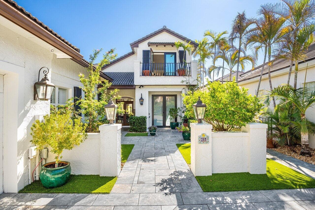 281 Fishermans Way photo 2