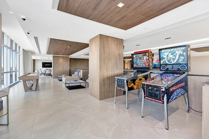 220 Lake Shore Drive 2105 photo 21