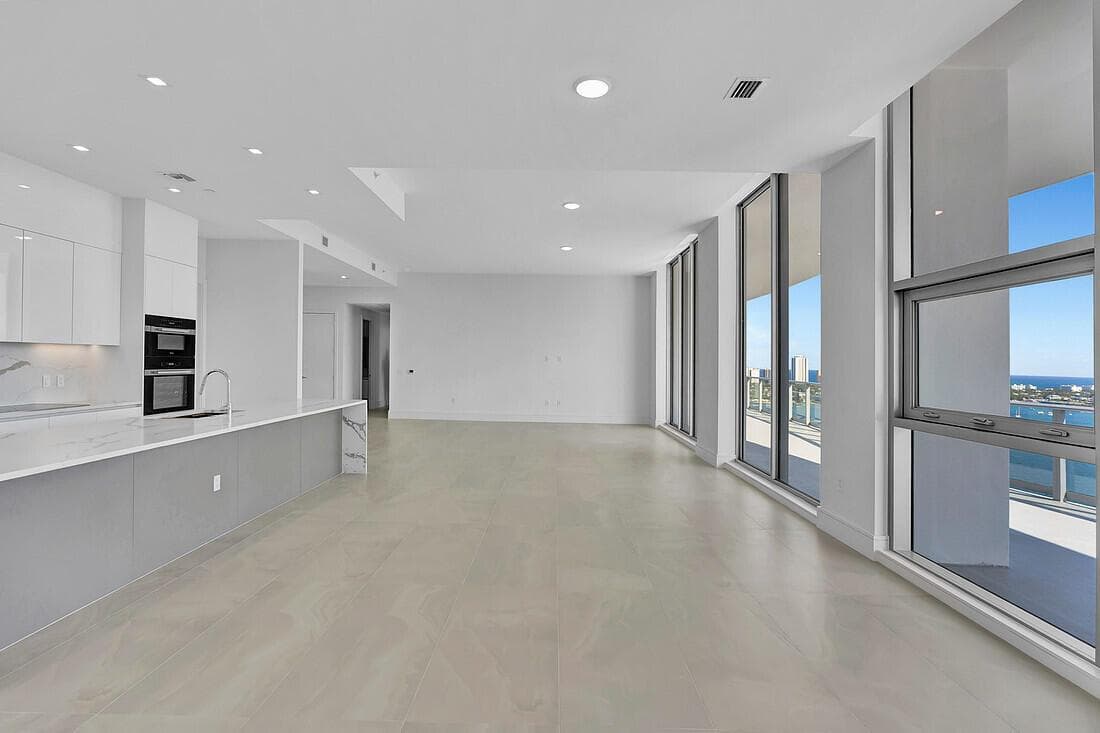 220 Lake Shore Drive 2411 photo 3