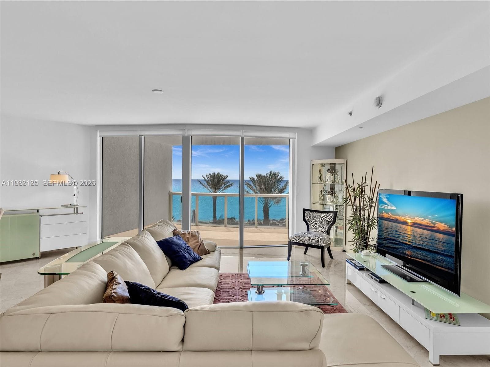17201 Collins Ave 704 photo 7