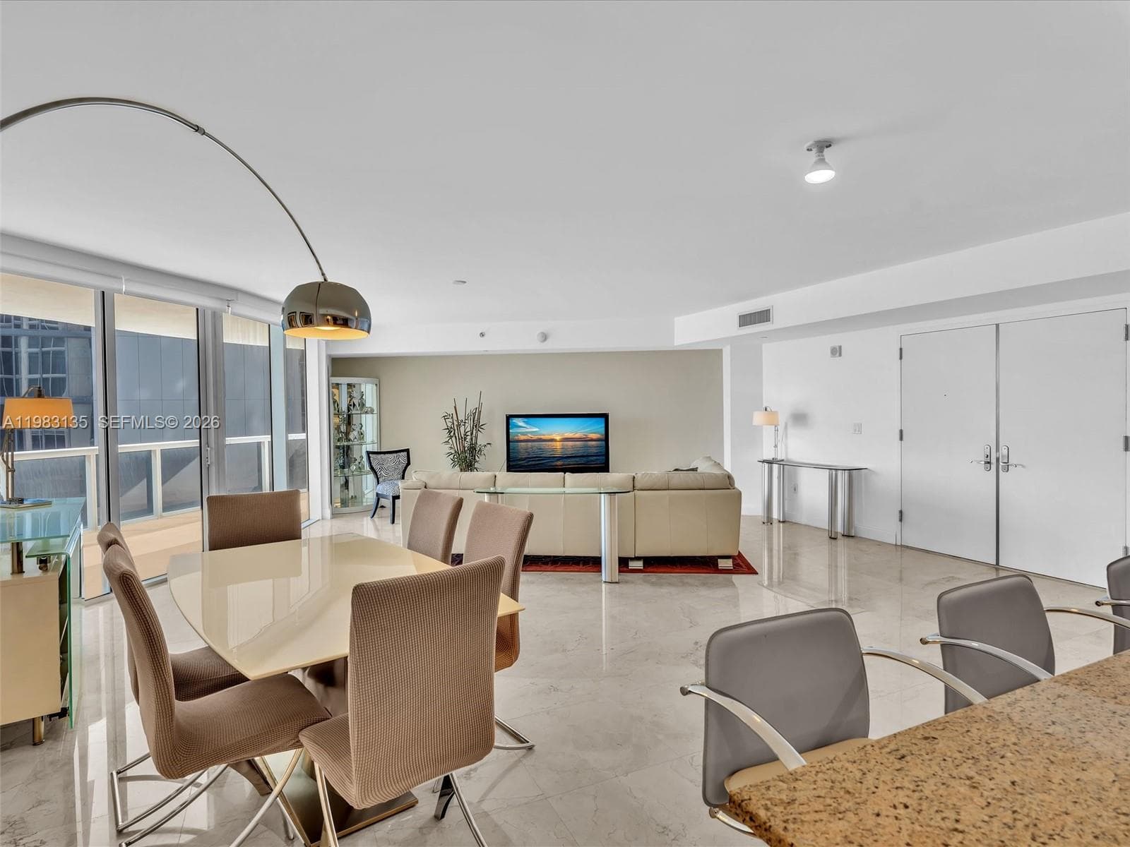 17201 Collins Ave 704 photo 10