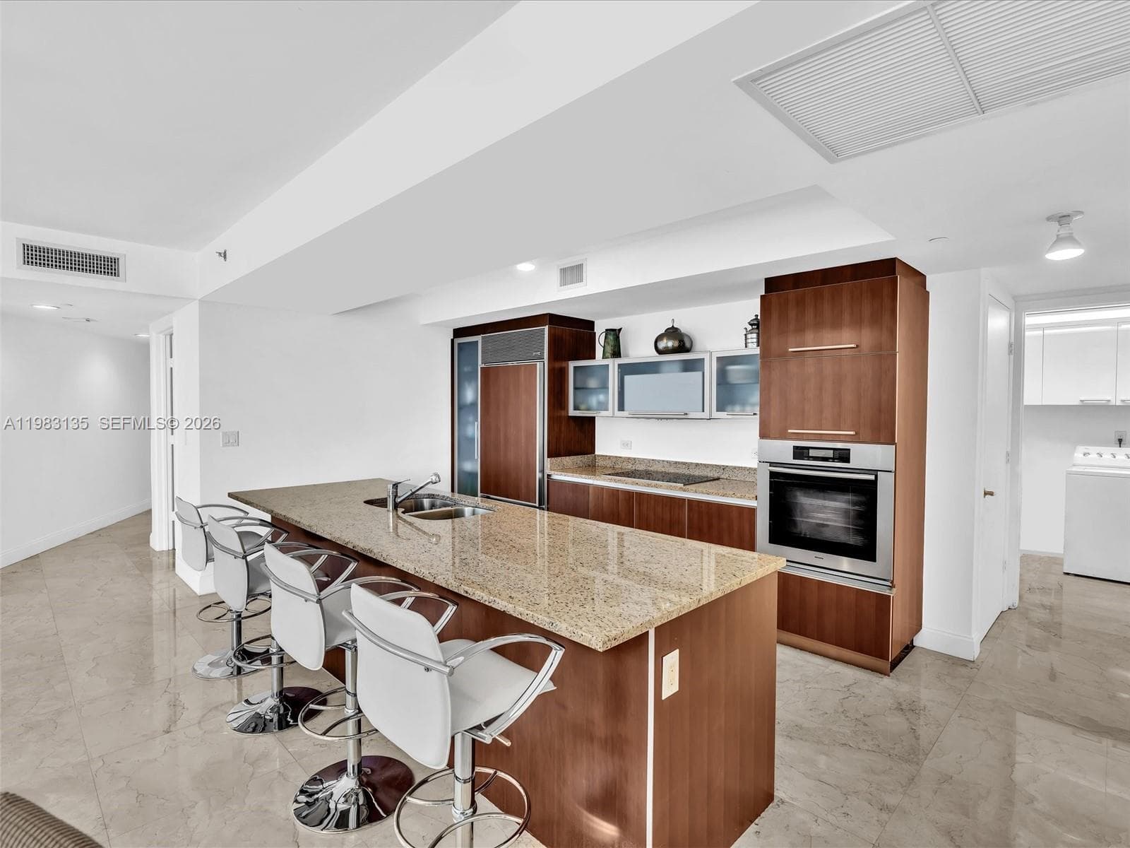 17201 Collins Ave 704 photo 15