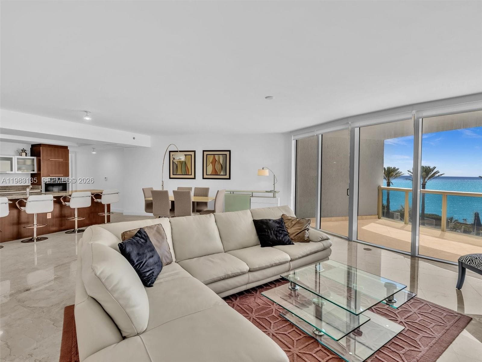 17201 Collins Ave 704 photo 4