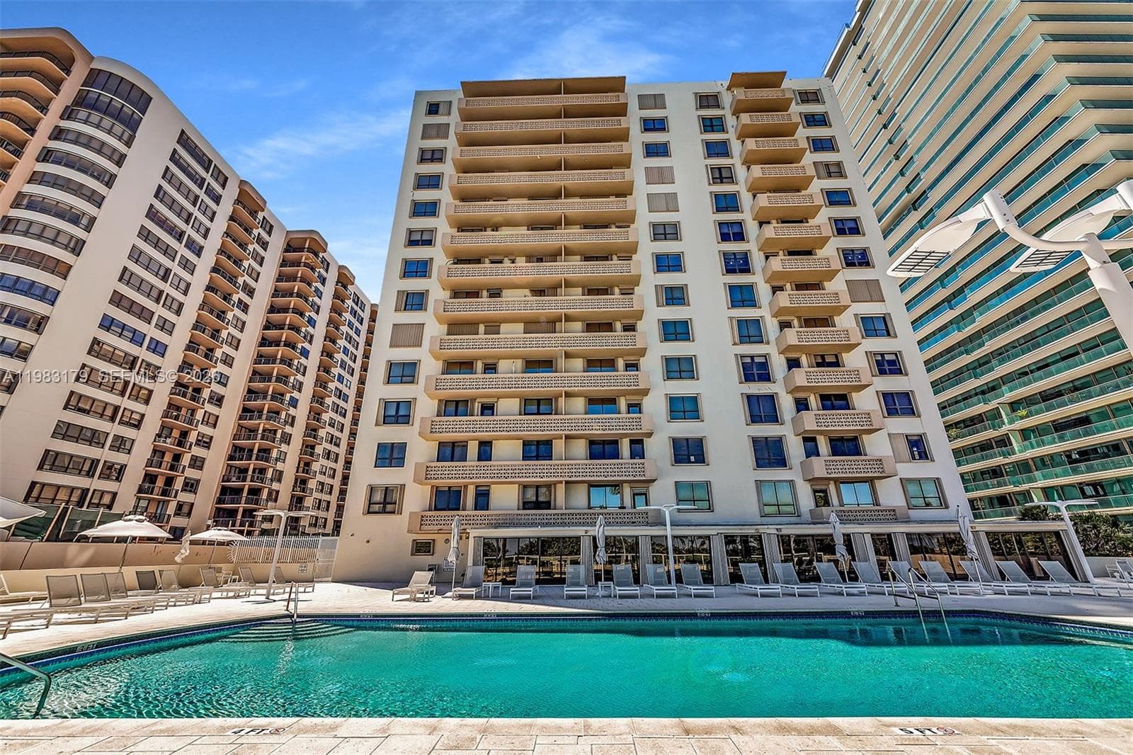 10185 Collins Ave 606 photo 8