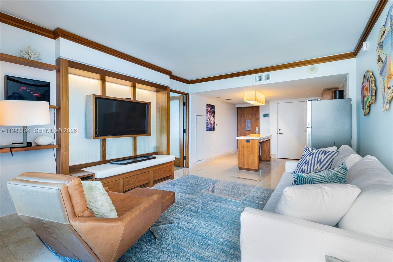 6801 Collins Ave #610 Door 612 photo 8