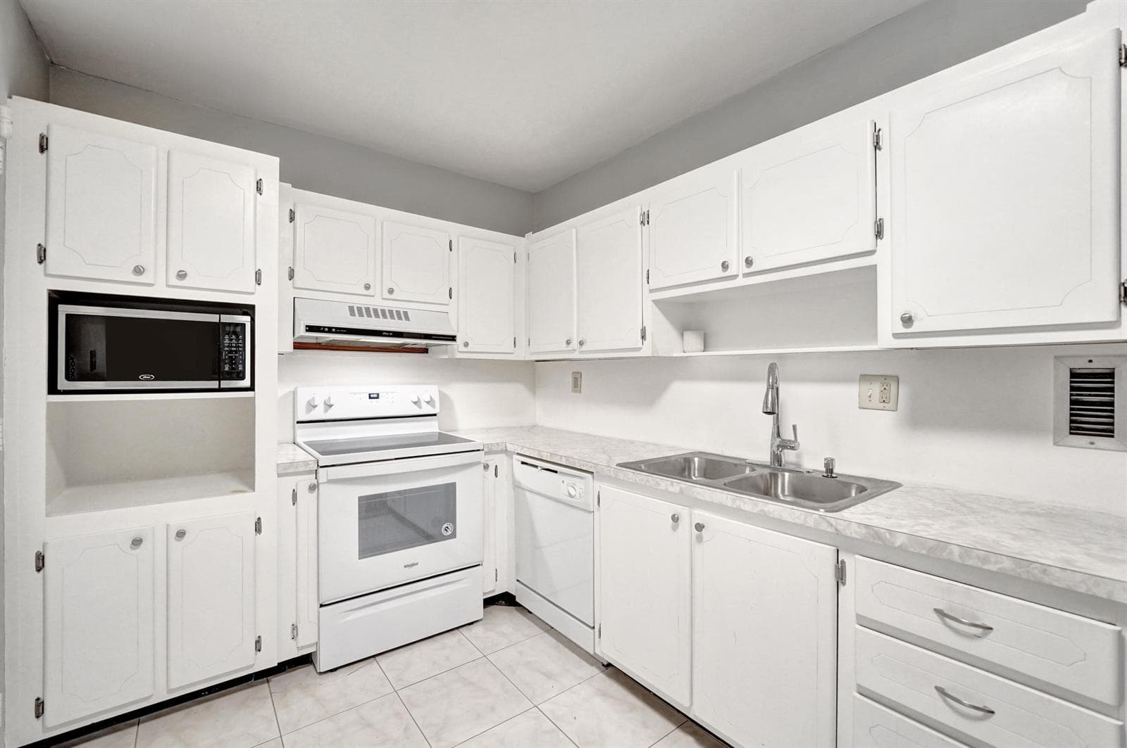 4250 Galt Ocean Drive 9c photo 18