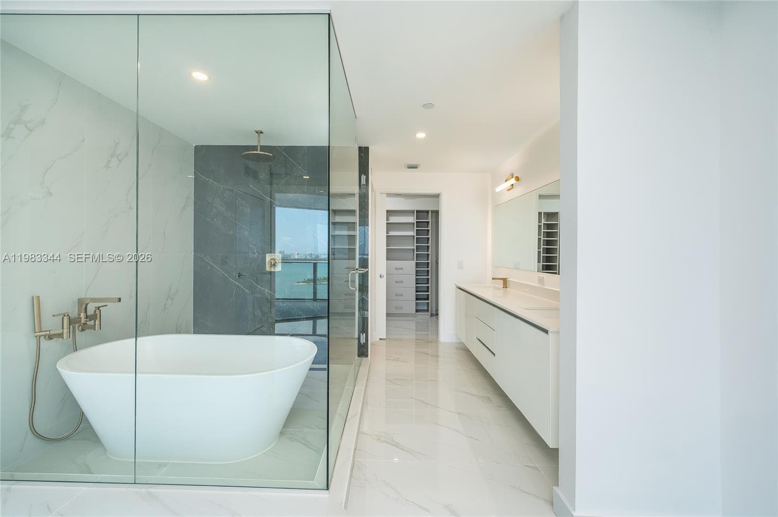 700 24th St 2506 photo 22