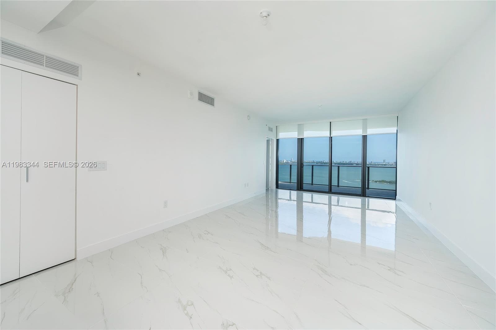 700 24th St 2506 photo 10