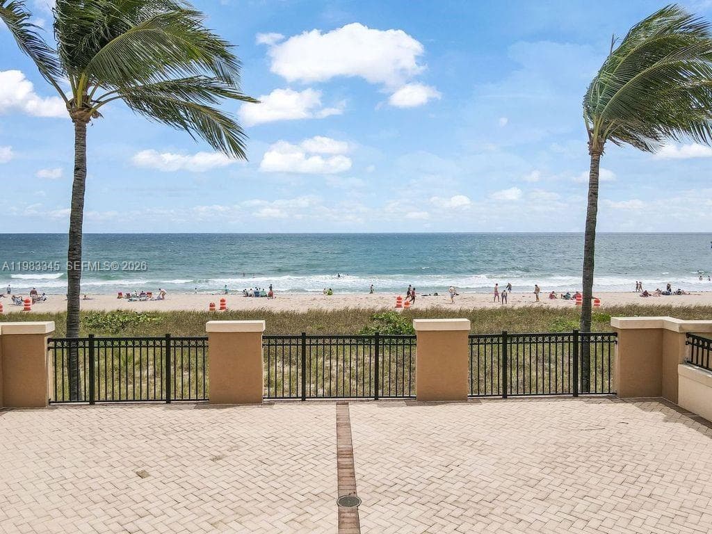 4444 El Mar Dr 3204 photo 4