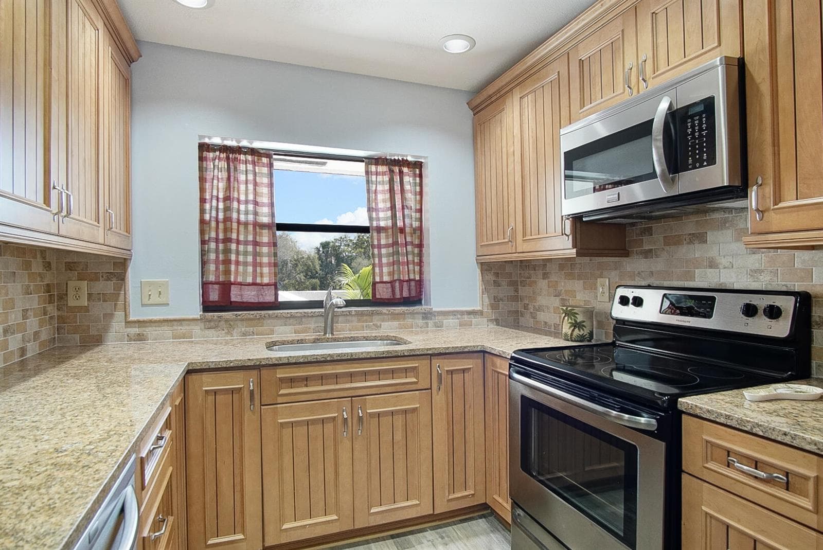 6041 SE Landing Way photo 17