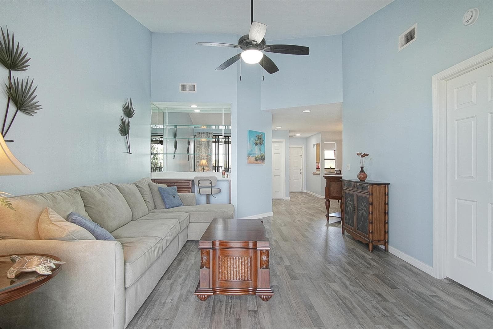 6041 SE Landing Way photo 3