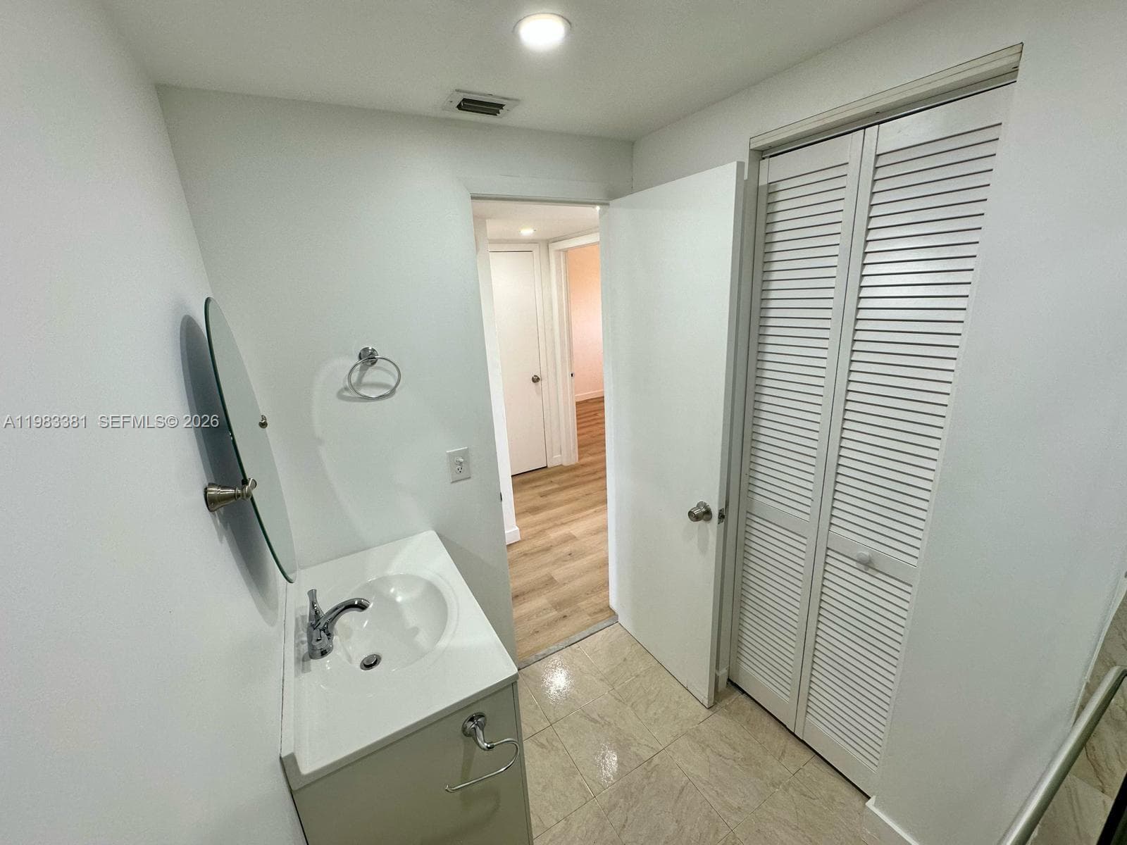 455 Golden Isles Dr 308 photo 7