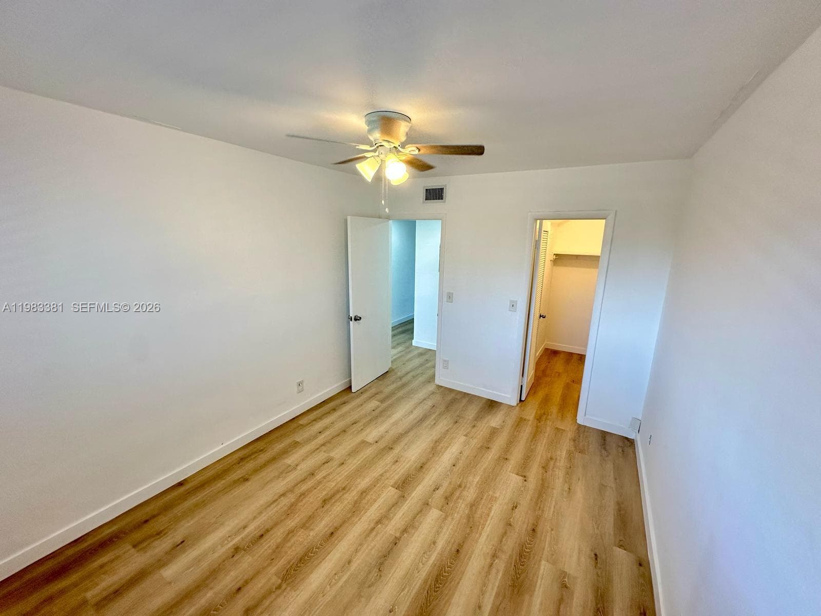 455 Golden Isles Dr 308 photo 8