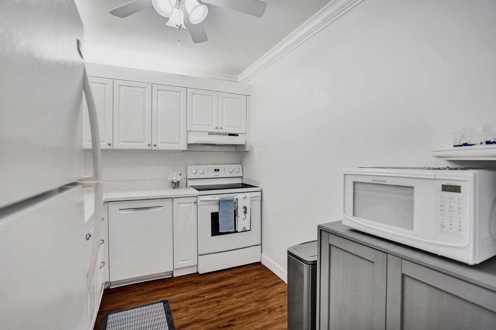 6289 Bay Club Drive photo 12