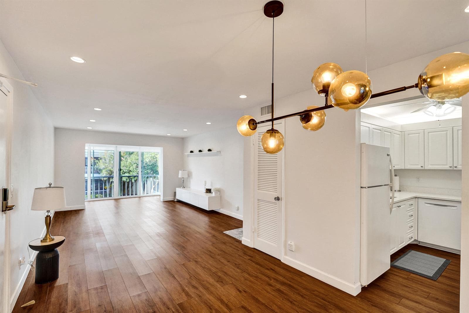 6289 Bay Club Drive photo 1
