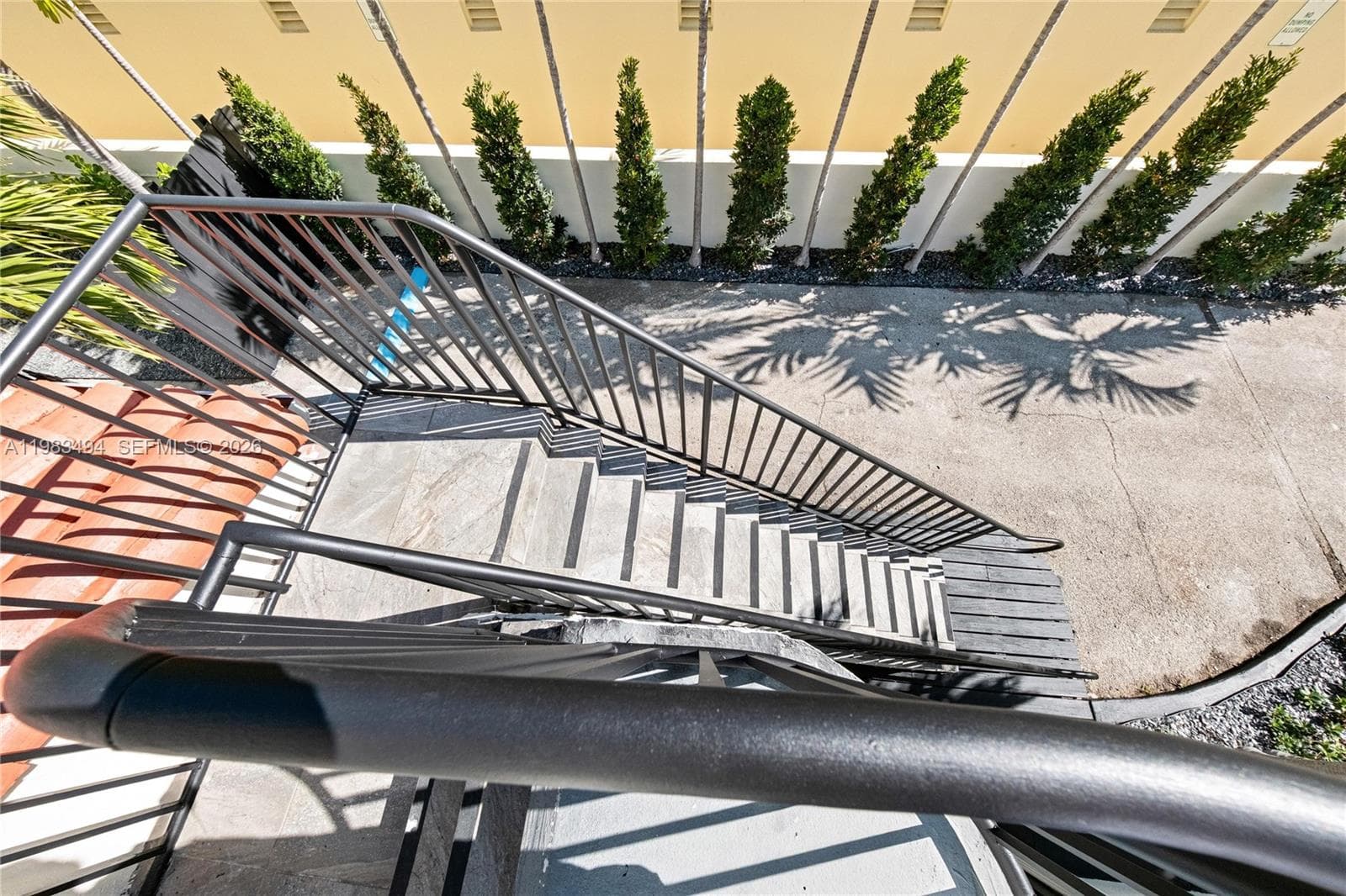 237 38th St 4 photo 17