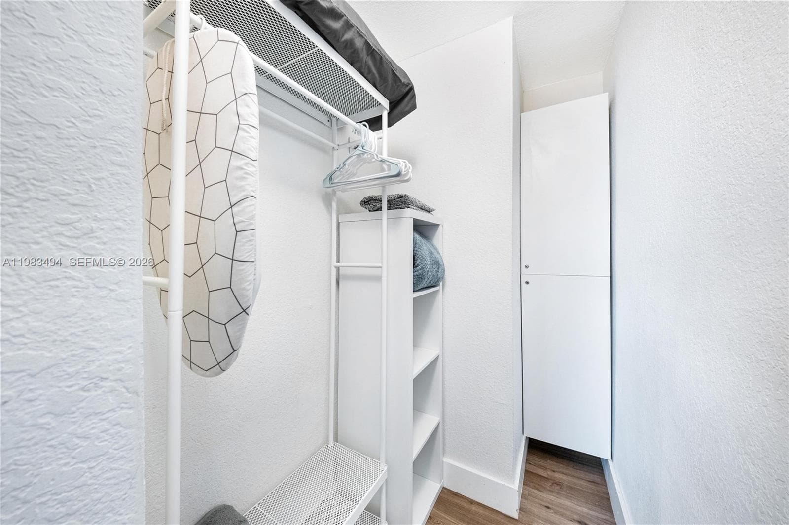 237 38th St 4 photo 12