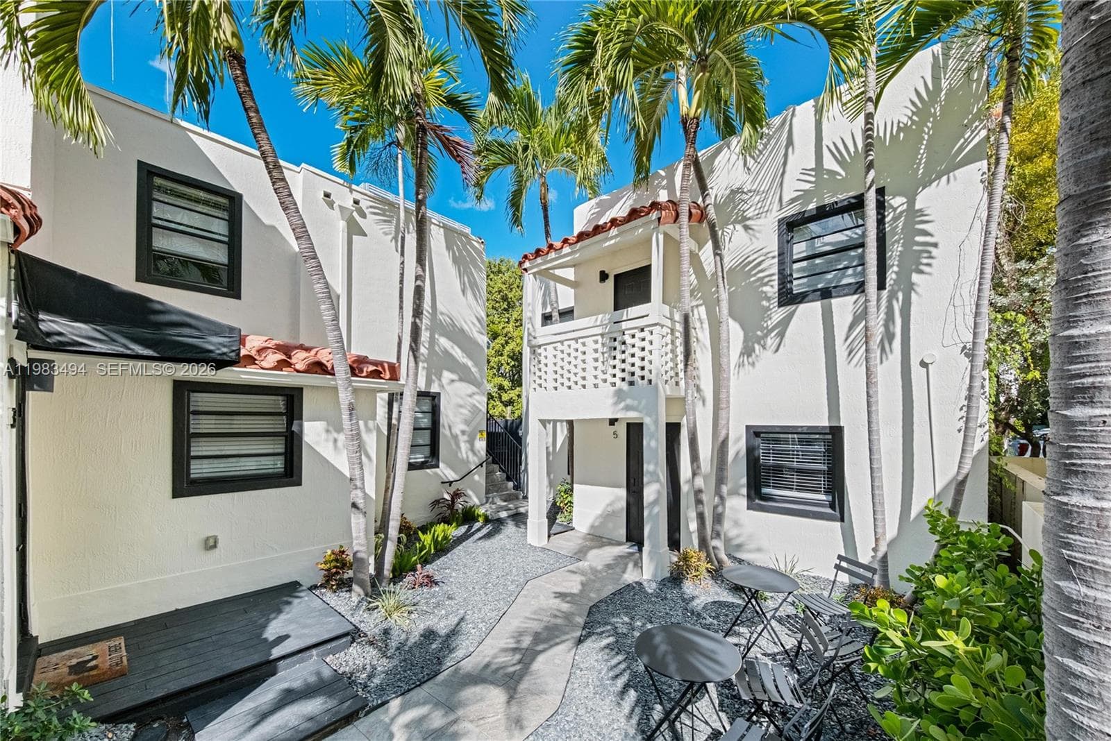 237 38th St 4 photo 20