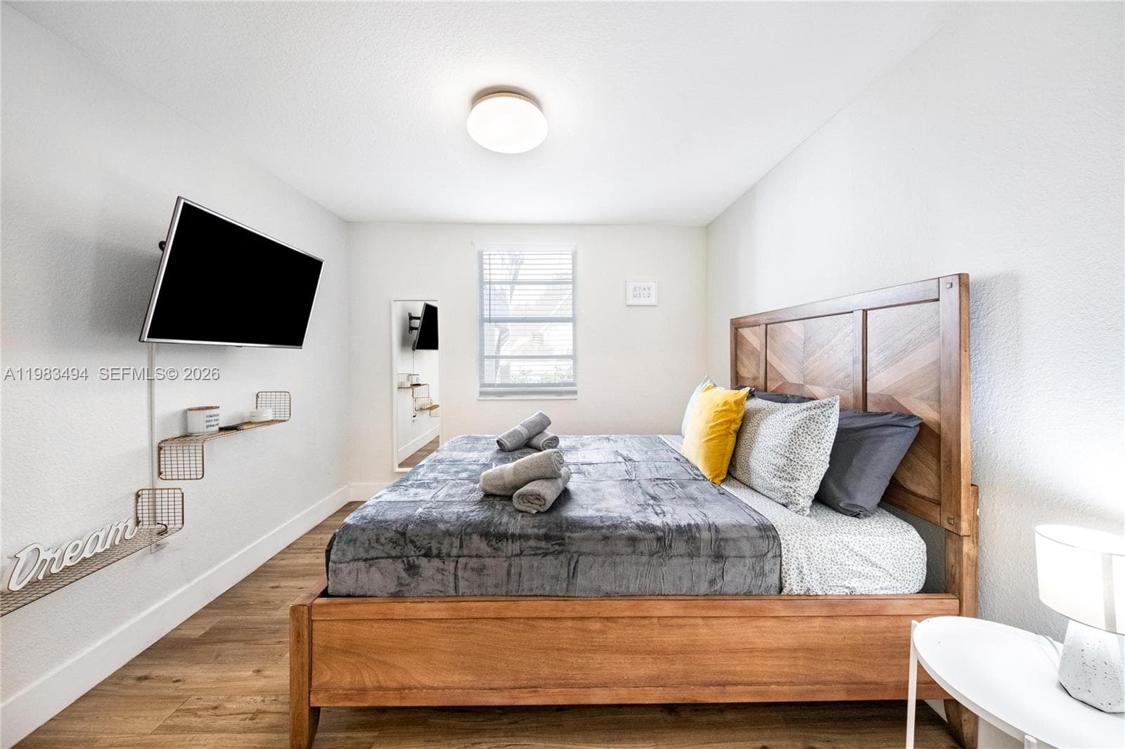 237 38th St 4 photo 4