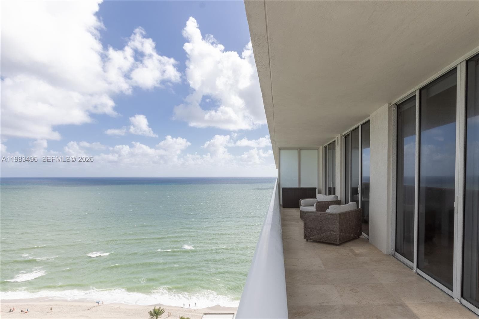1830 S Ocean Dr 2108 photo 2