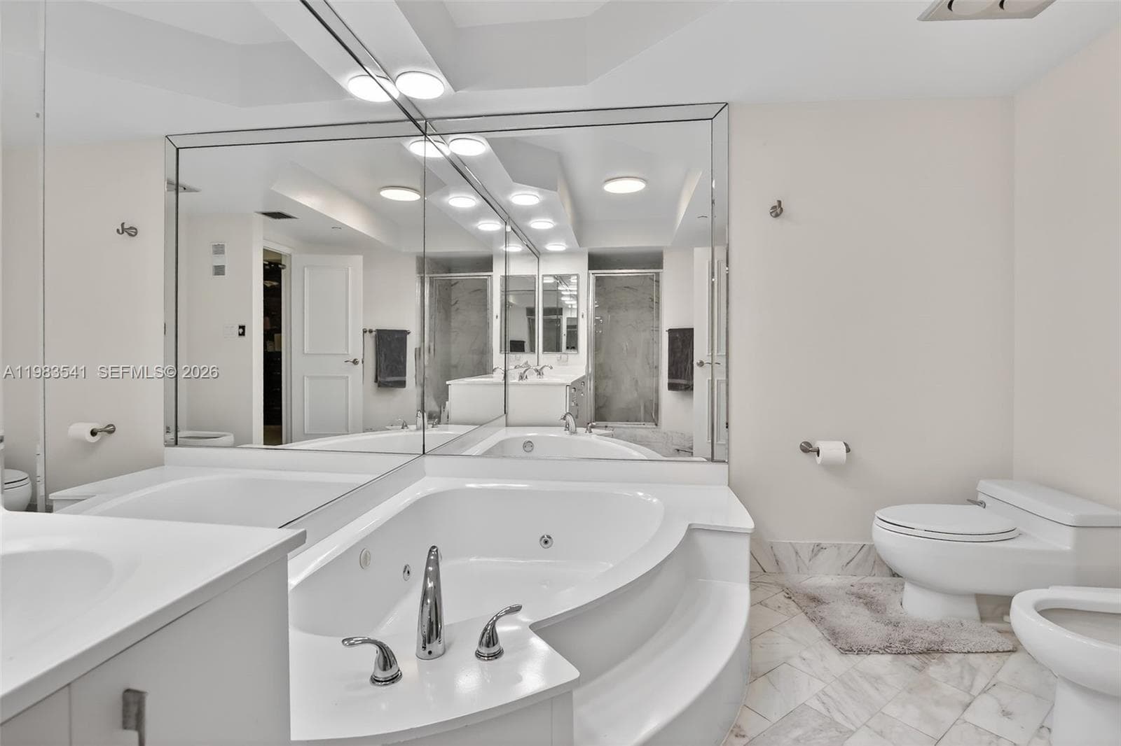 20281 E Country Club Dr TS 5 photo 24