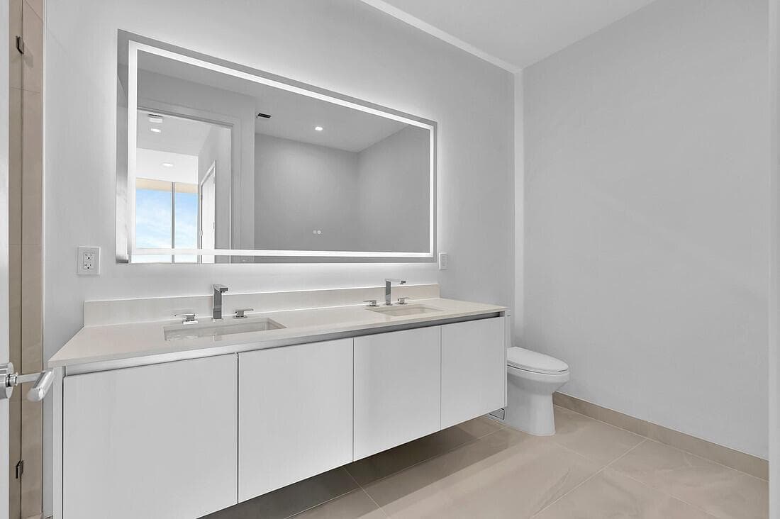 220 Lake Shore Drive 2411 photo 20