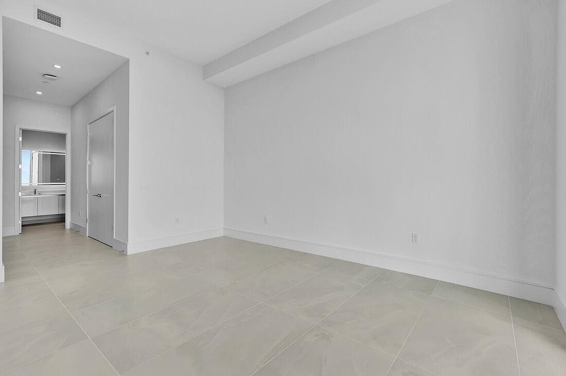 220 Lake Shore Drive 2411 photo 21