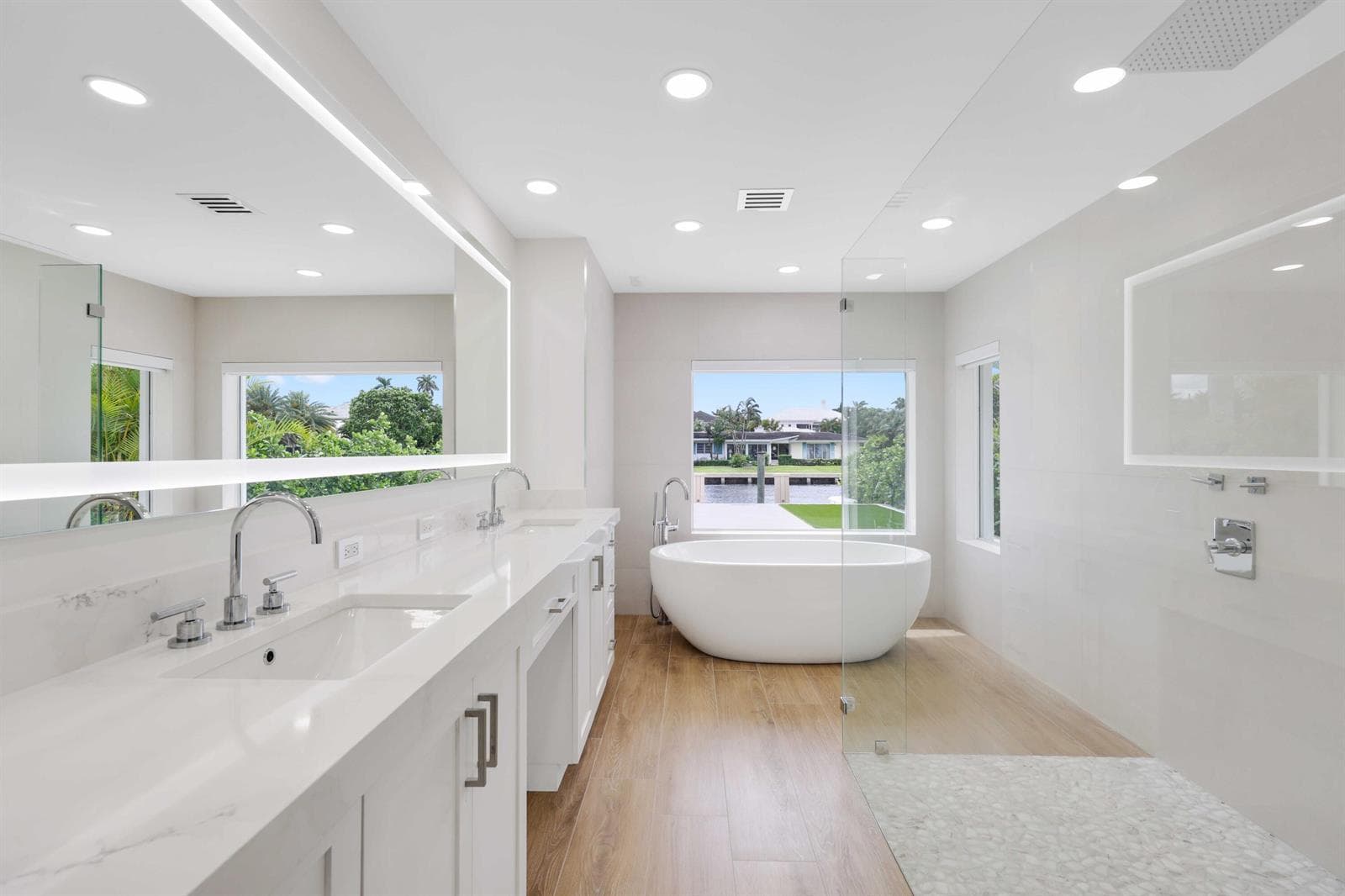 1102 Island Drive photo 11