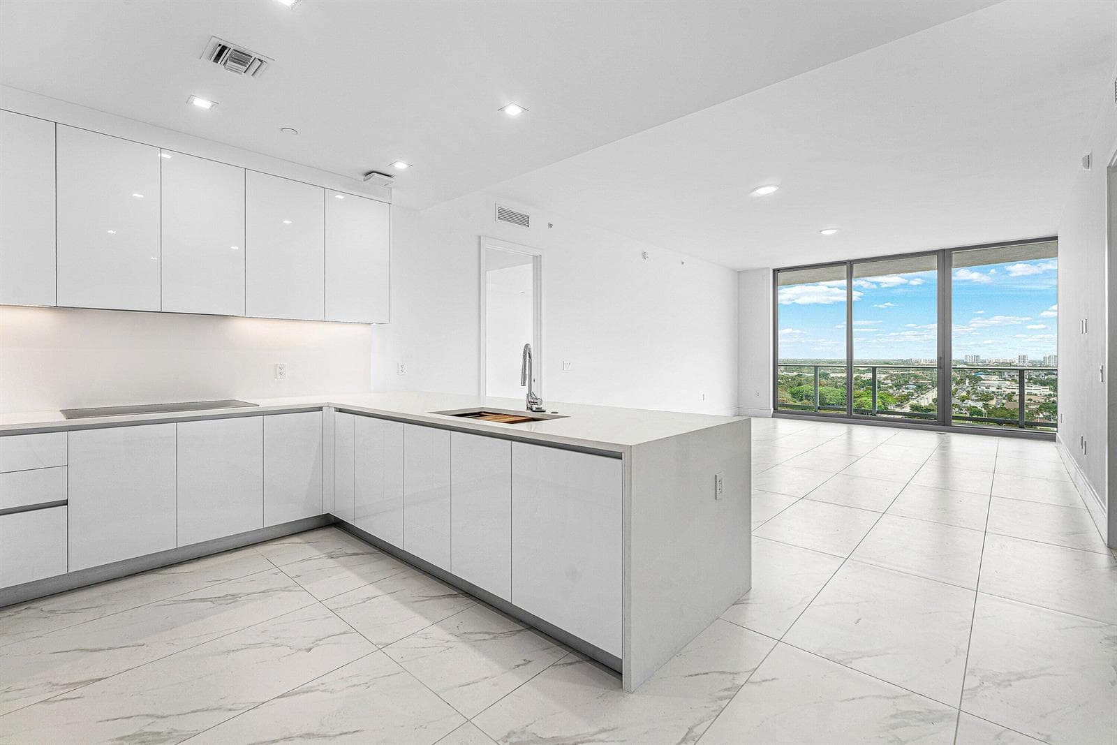 220 Lake Shore Drive 1613 photo 3