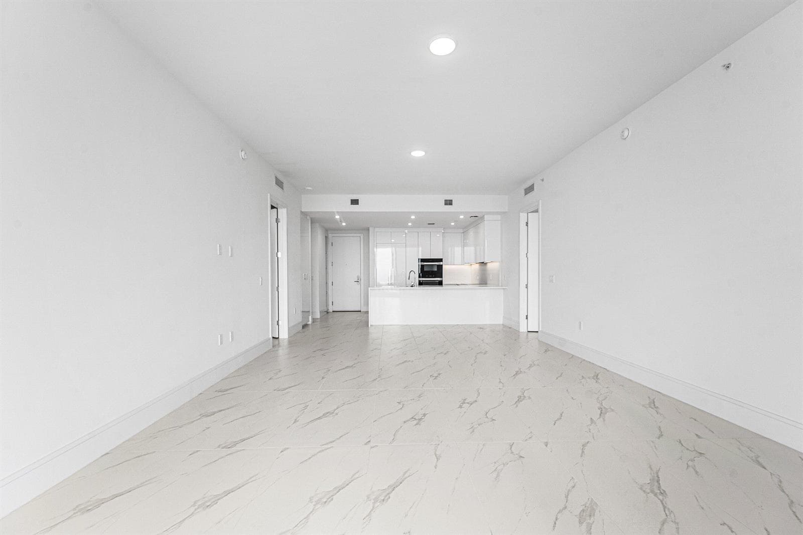 220 Lake Shore Drive 1613 photo 5