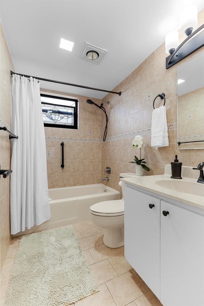 3951 N Ocean Boulevard 503 photo 20