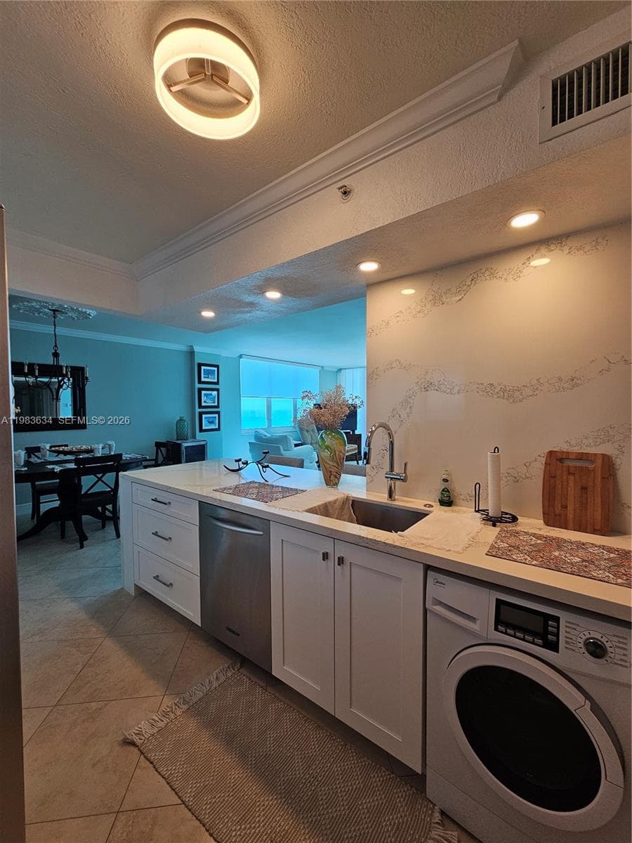 2501 S OCEAN DR 411 photo 24