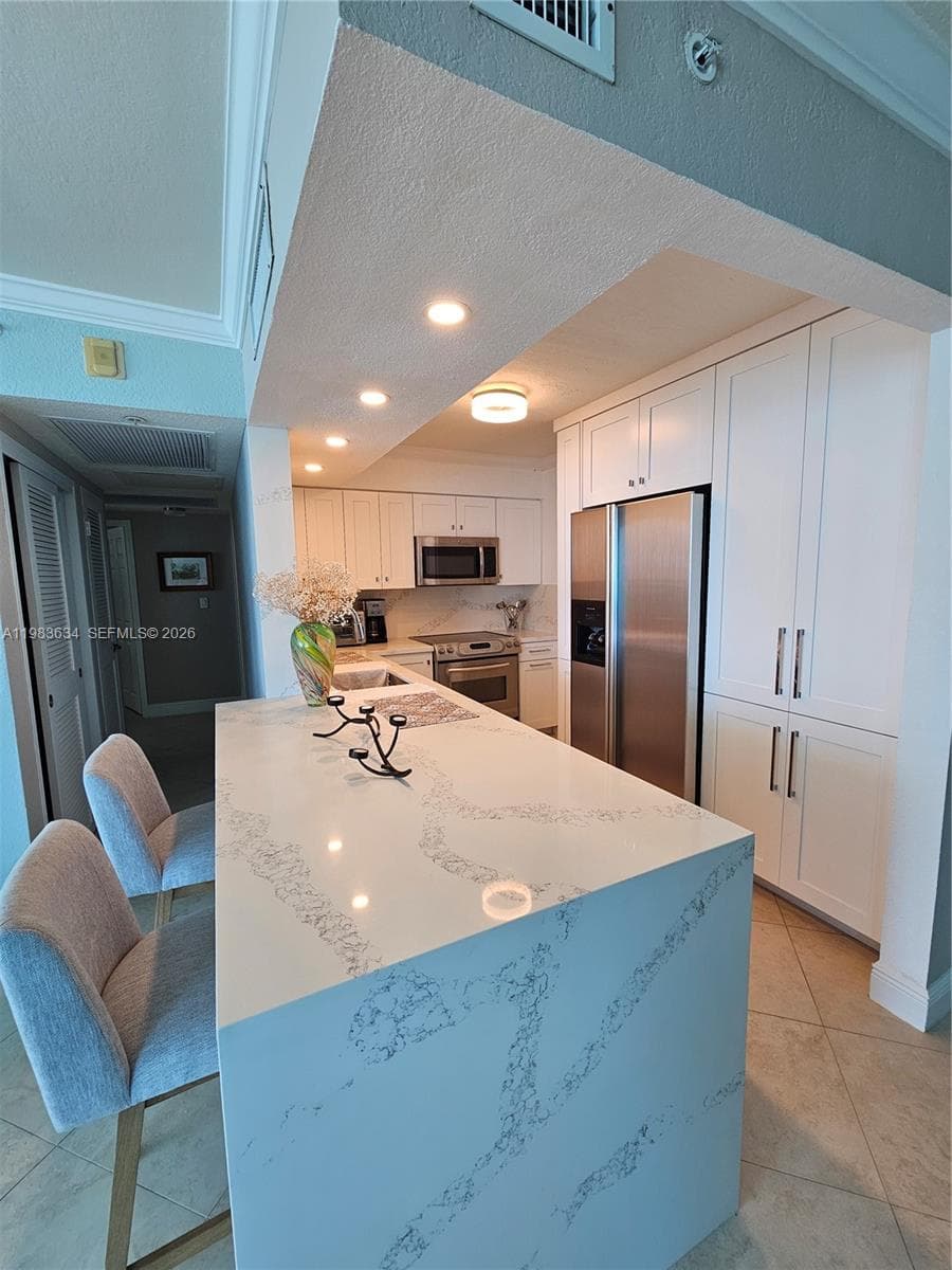 2501 S OCEAN DR 411 photo 8