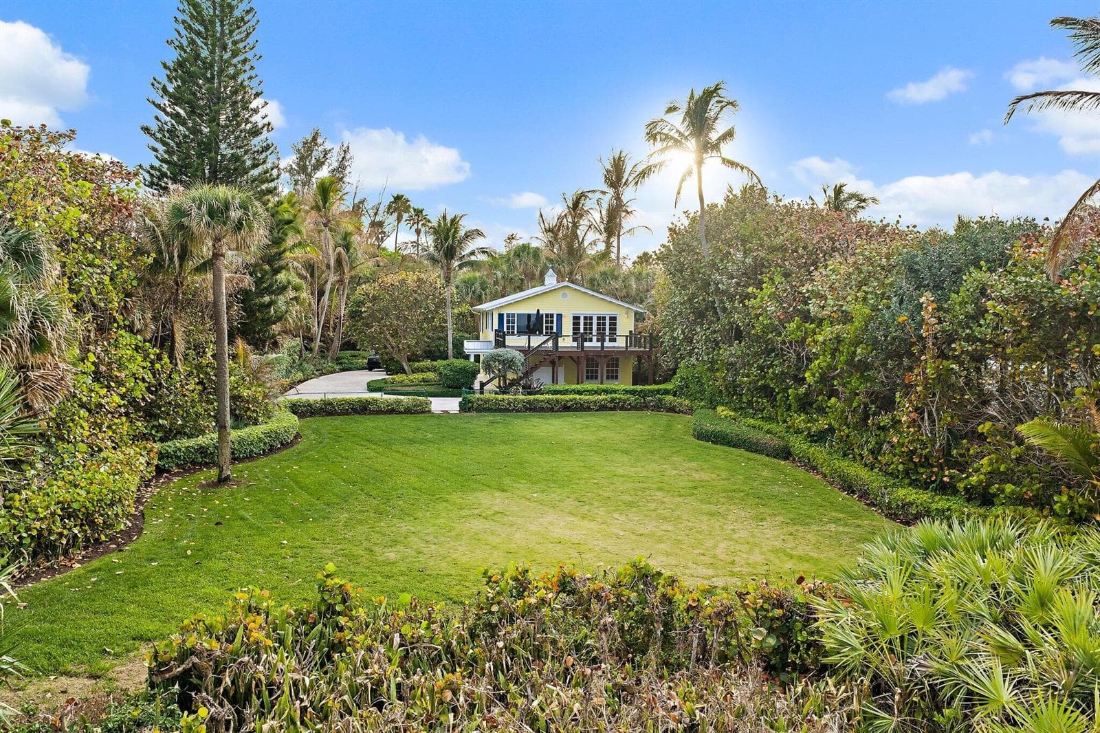 31 N Beach Road photo 3