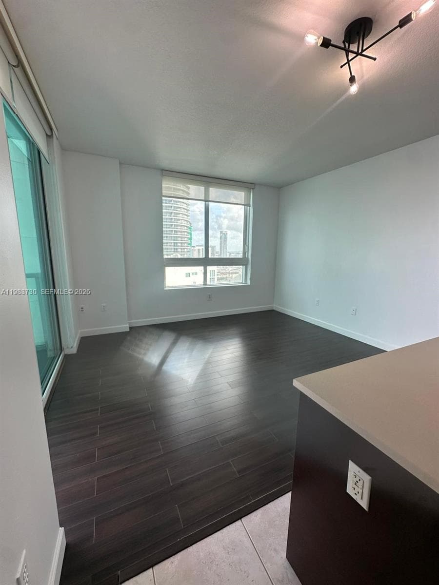 1900 Bayshore Dr 3803 photo 5