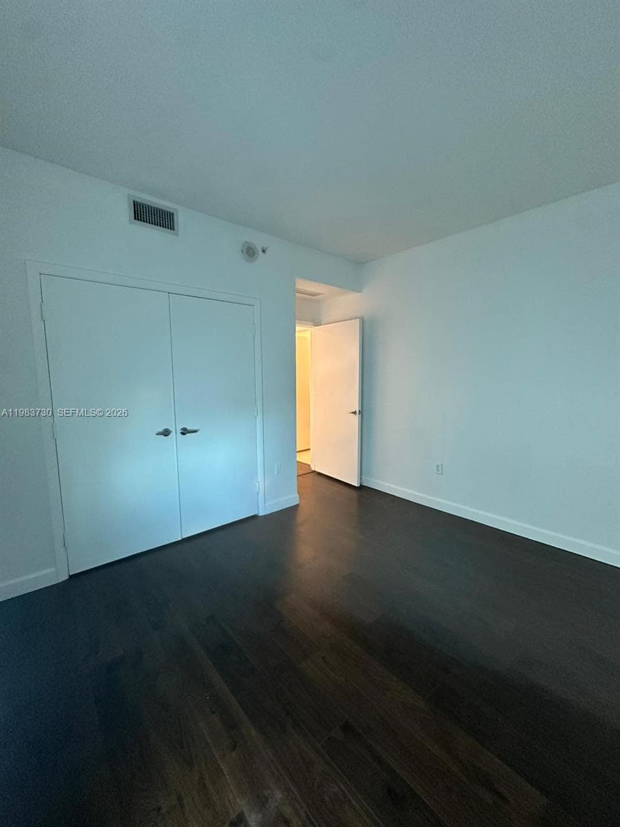 1900 Bayshore Dr 3803 photo 10