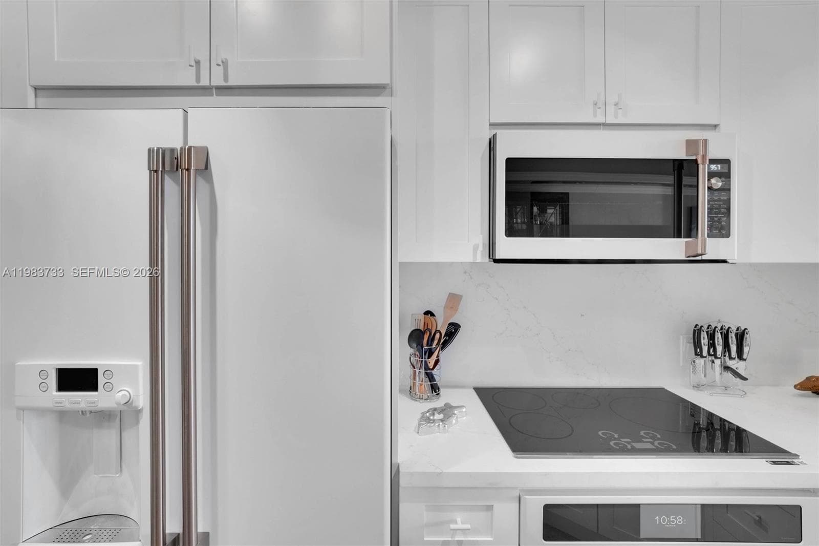 9751 E Bay Harbor Dr 6C photo 13
