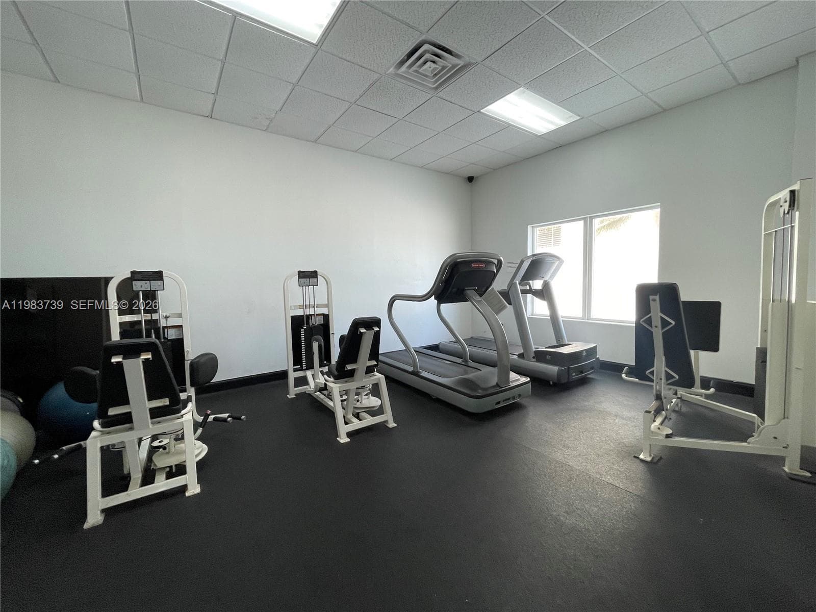 3725 S Ocean Dr 911 photo 11