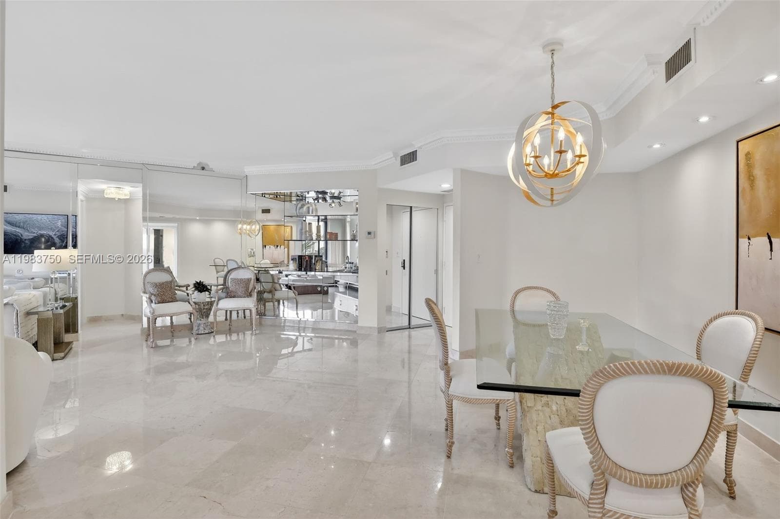 2800 Island Blvd 301 photo 8
