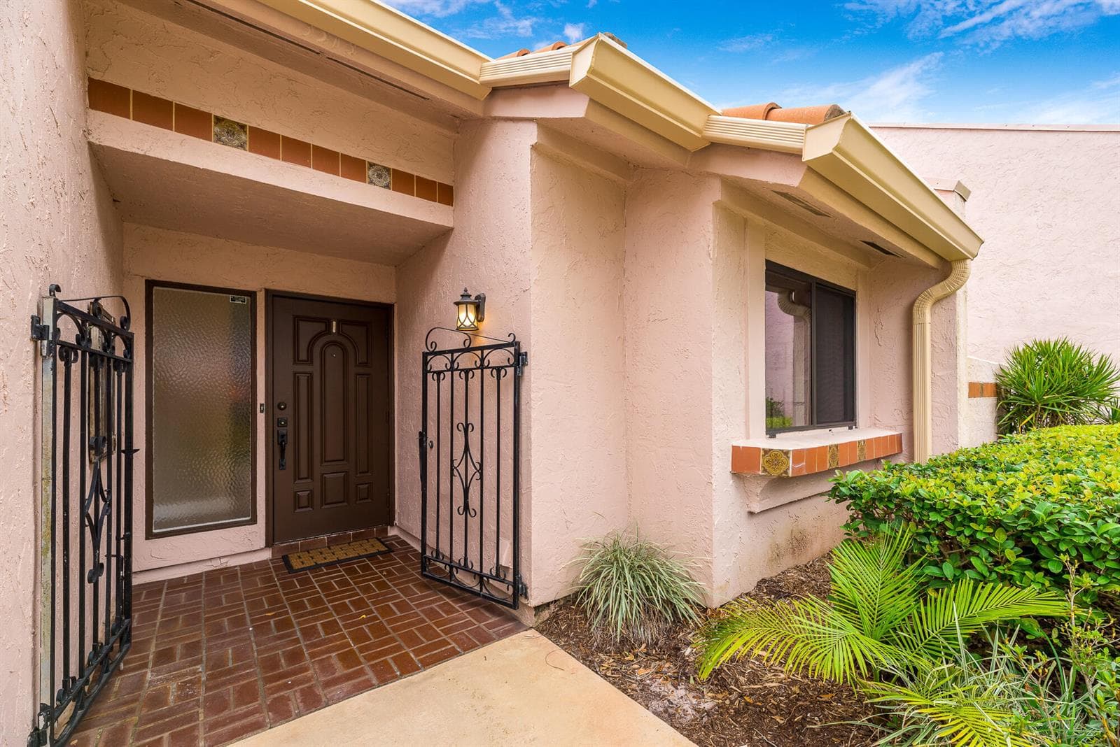 3513 SE Sandpiper Circle photo 3