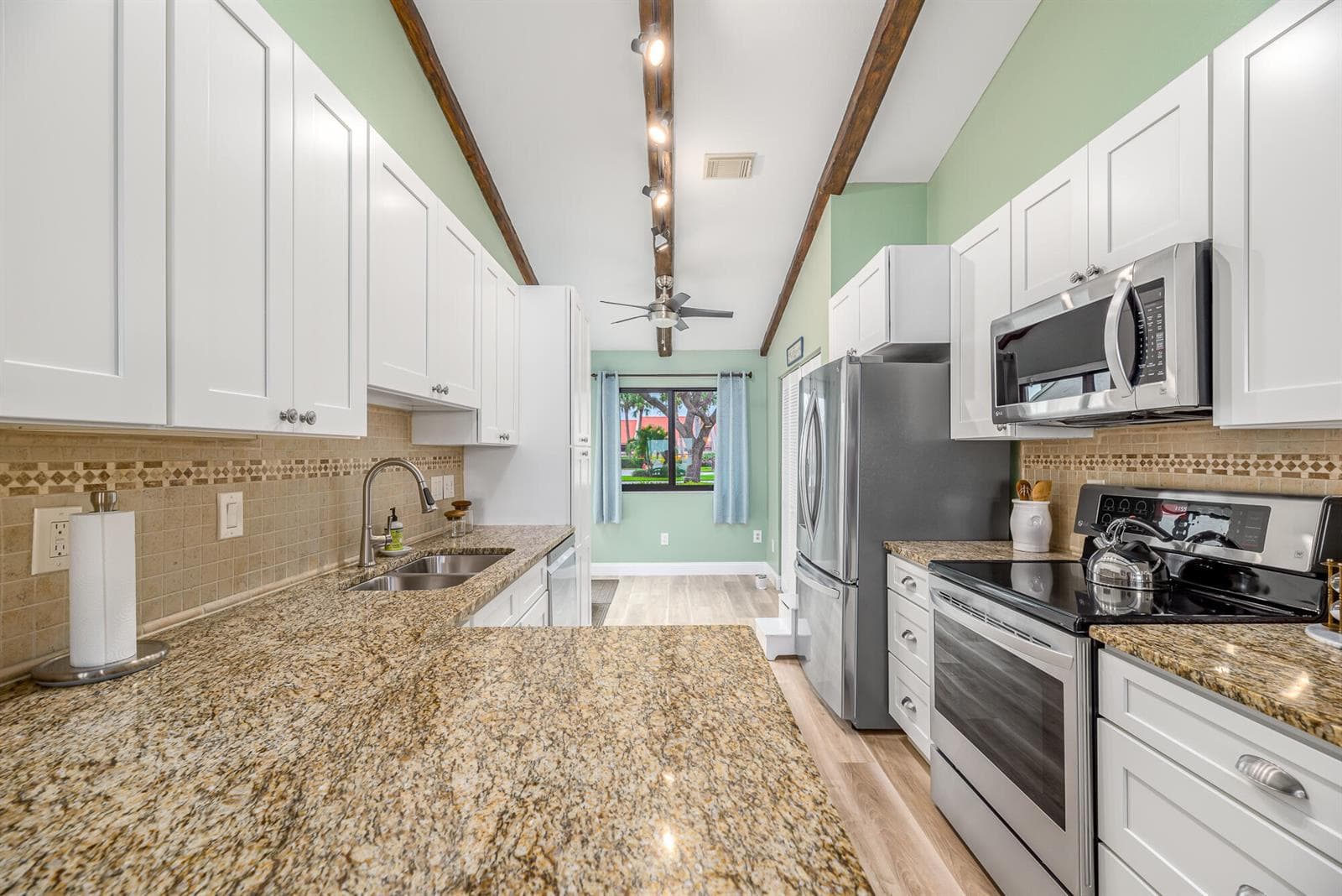 3513 SE Sandpiper Circle photo 8