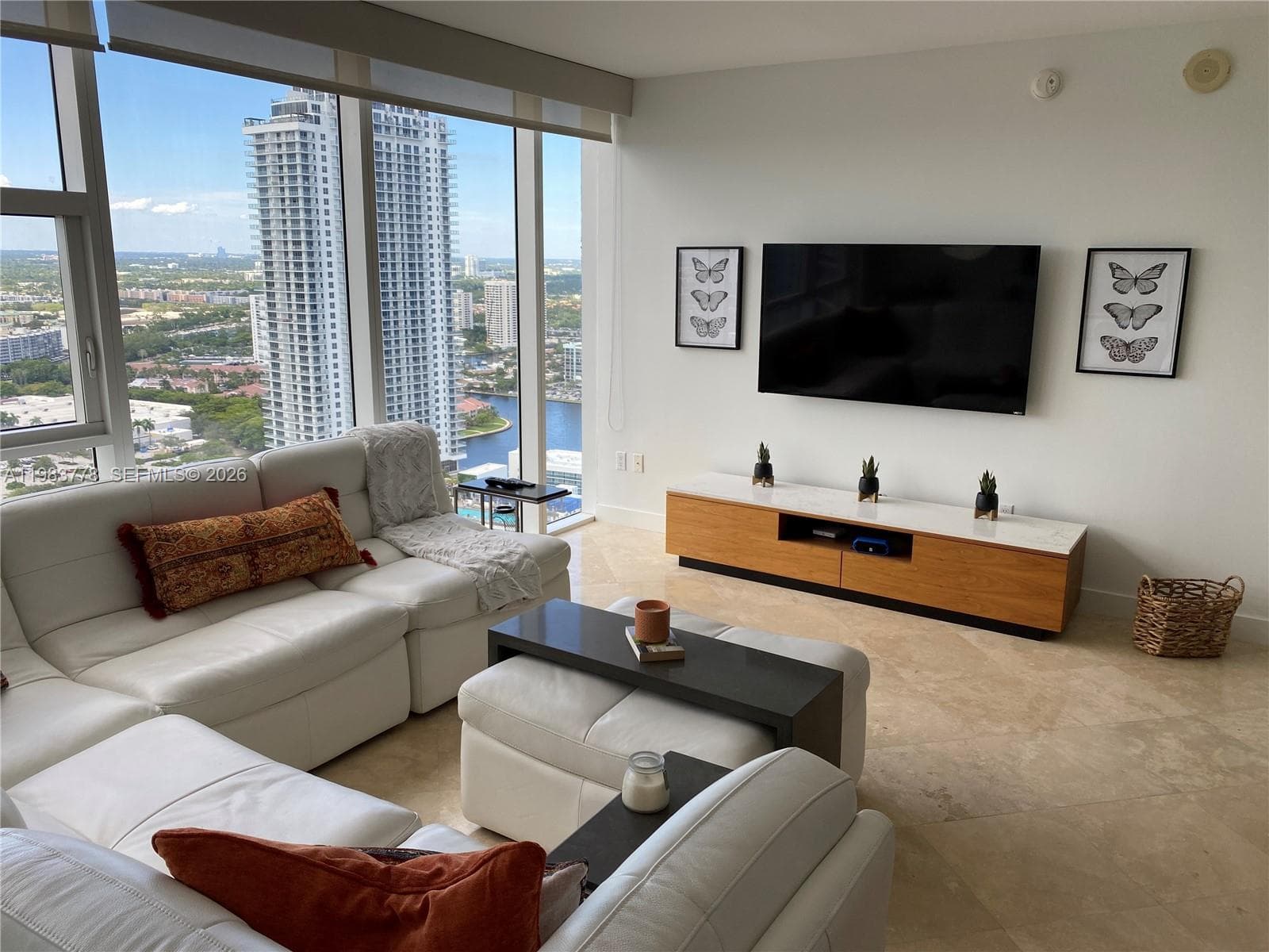 1830 Ocean Dr 3507 photo 12